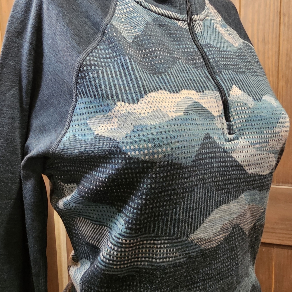 Smartwool Blue and Gray Mountain Pattern Half-Zip Sweatshirt - Picture 2 of 7